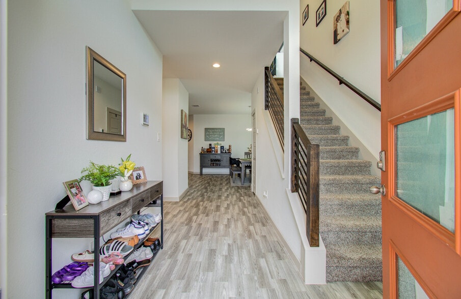 Front Entrance - 12806 Rainham Ln