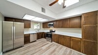 Building Photo - East Side Remodeled 2 Bdrm Townhome