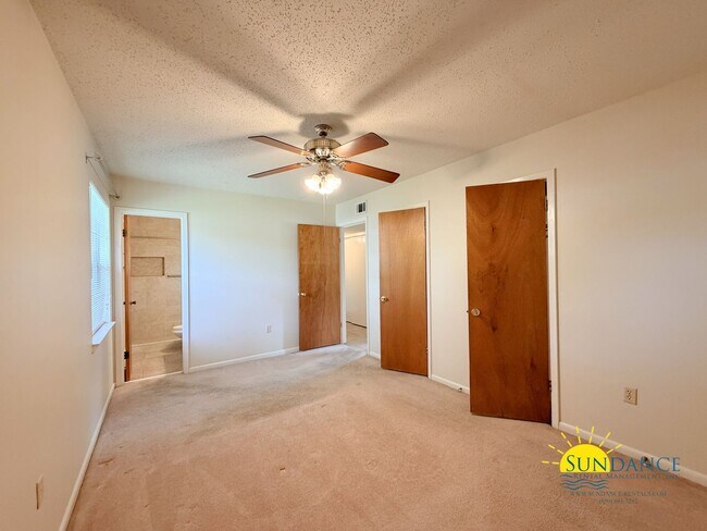 Building Photo - 3BR Home in Shalimar Near Eglin AFB!