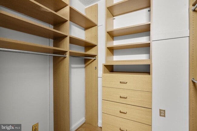 Building Photo - 3101 New Mexico Ave NW