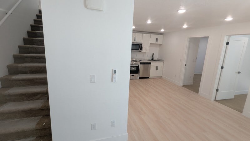 Building Photo - 503 E 100 N