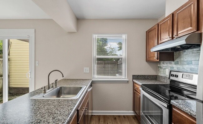 Building Photo - 3596 Windmill Dr