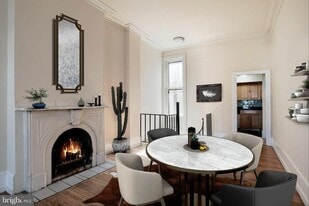 Building Photo - 2212 Fairmount Ave