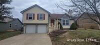 Building Photo - 1610 Cove Dr
