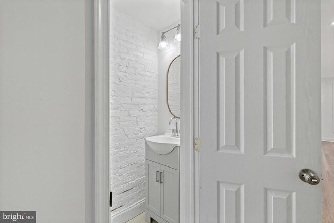 Building Photo - 458 Federal St