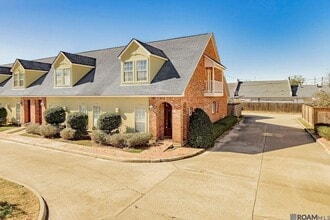 Building Photo - 9007 Highland Rd