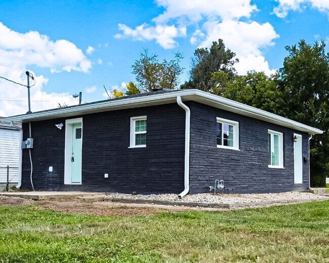 Primary Photo - FURNISHED RENTAL