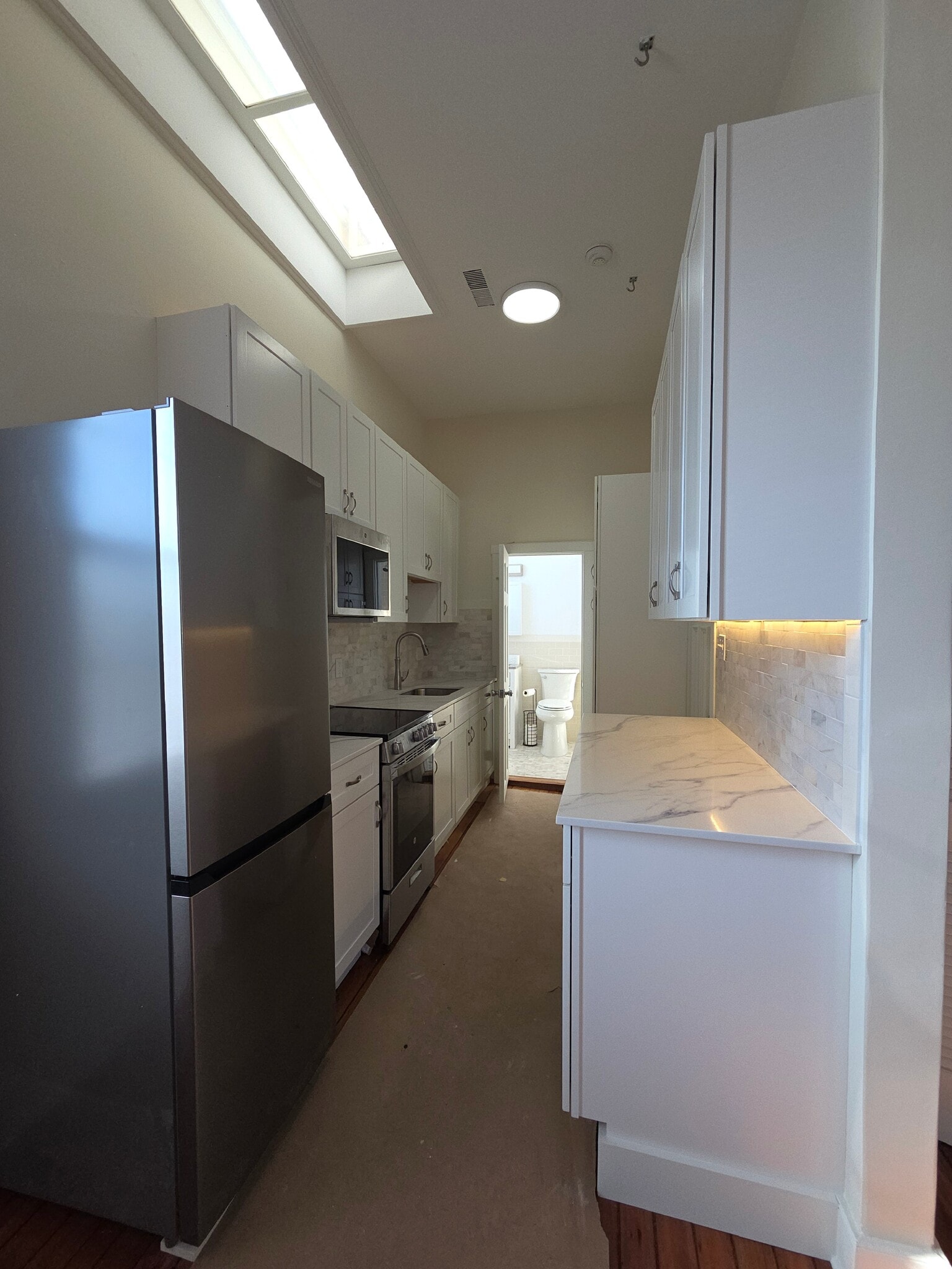 Building Photo - 32 Farewell St