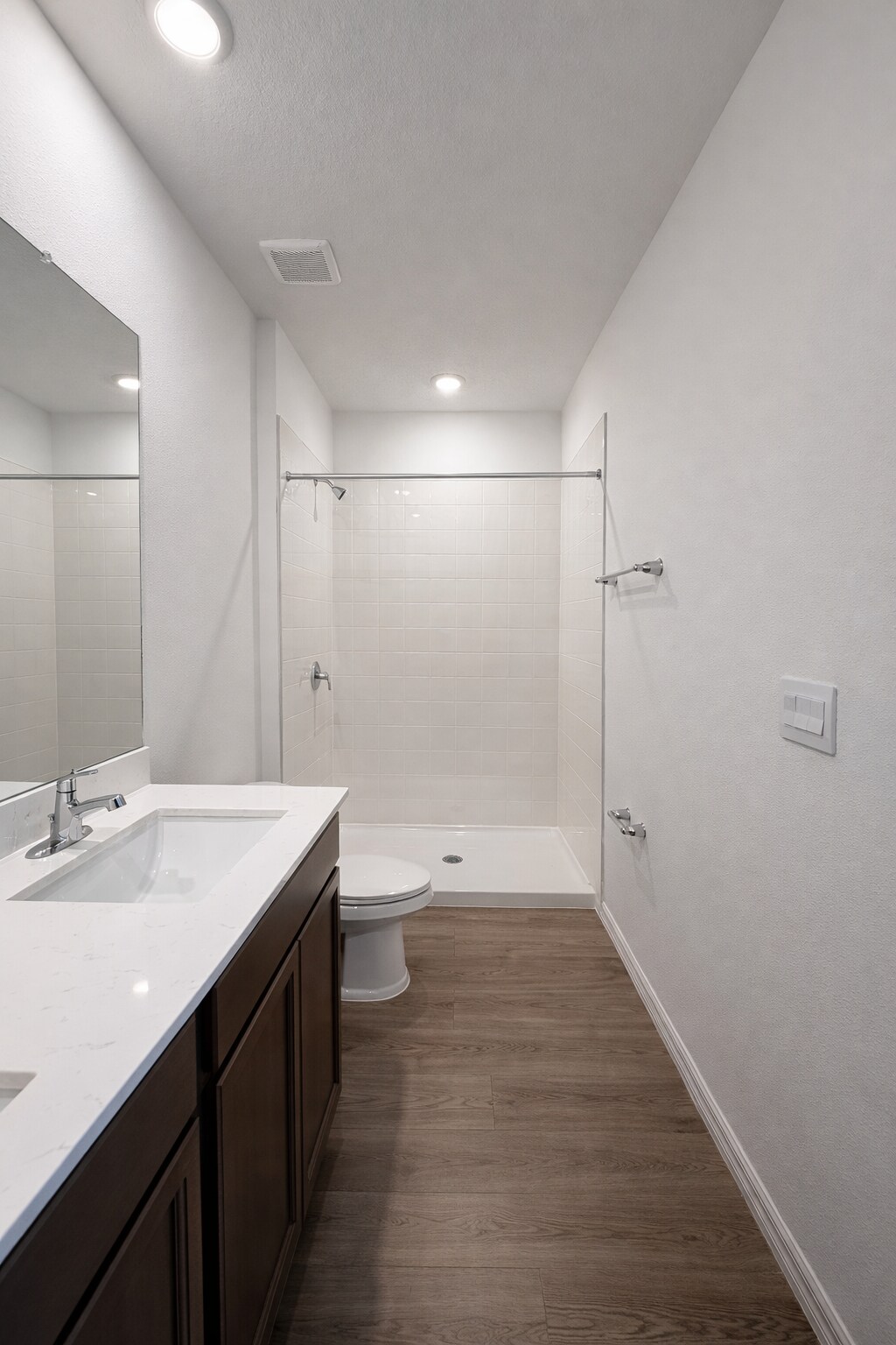 Building Photo - 17260 English Chestnut Way