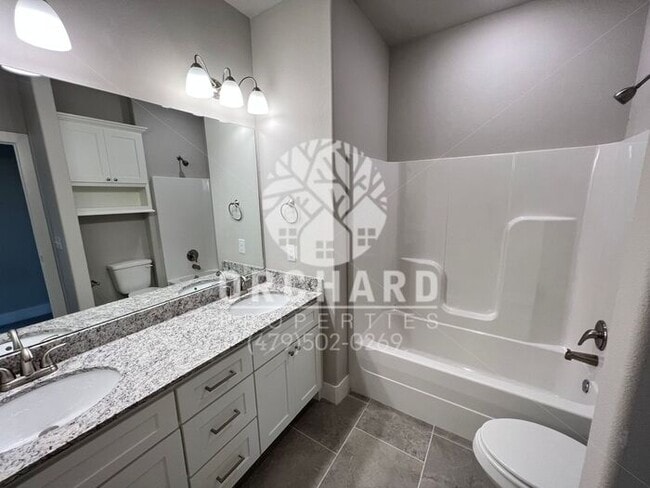 Building Photo - Tontitown- Single-Family Home- Spacious Ke...