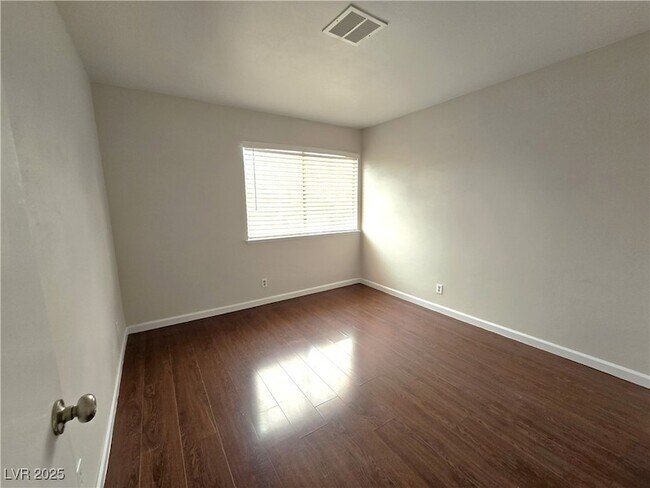 Building Photo - 4045 S Spitze Dr