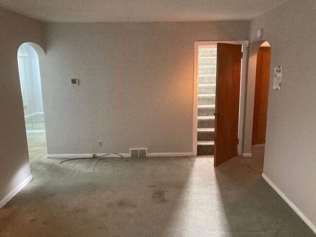 Building Photo - 870 Frederick Blvd