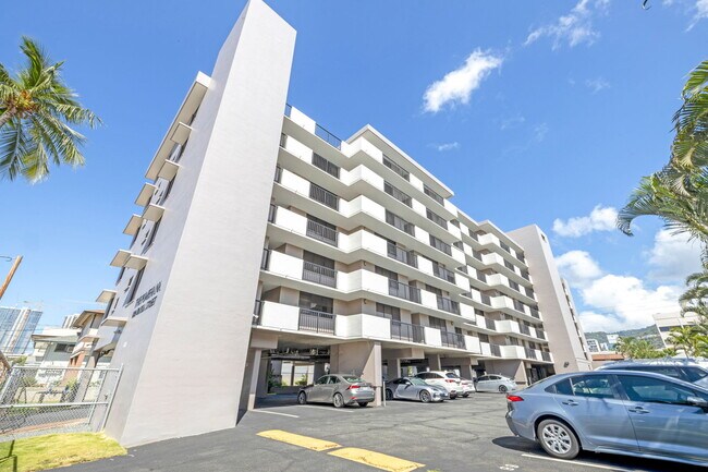 Building Photo - 1820 Waiola St