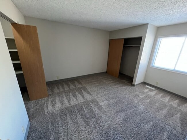 Building Photo - 2569 Nicholas Ct