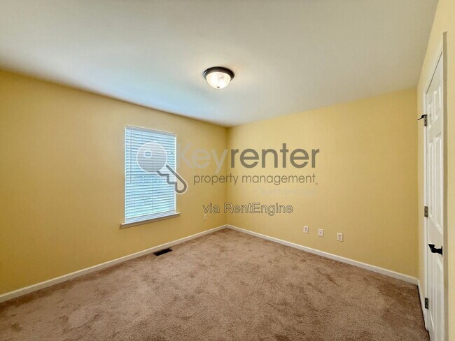 Building Photo - 7356 Tiercel Dr