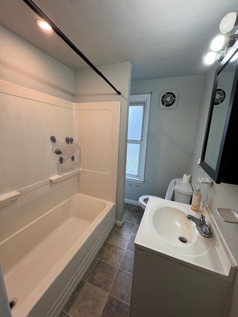 Building Photo - 83 Park Ave