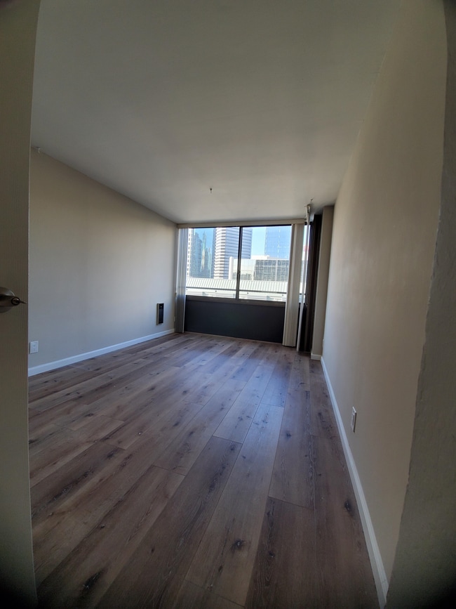 Bed Room - 801 Franklin St