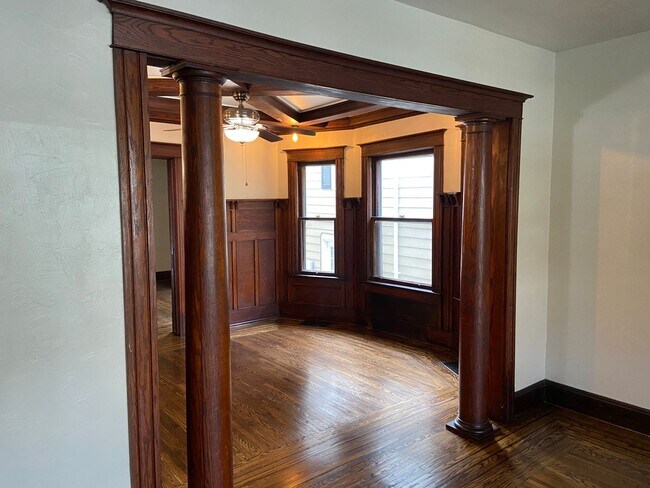 Building Photo - 677 W Delavan Ave