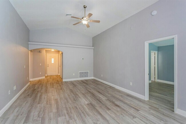 Building Photo - 2909 Summer Winds Cir