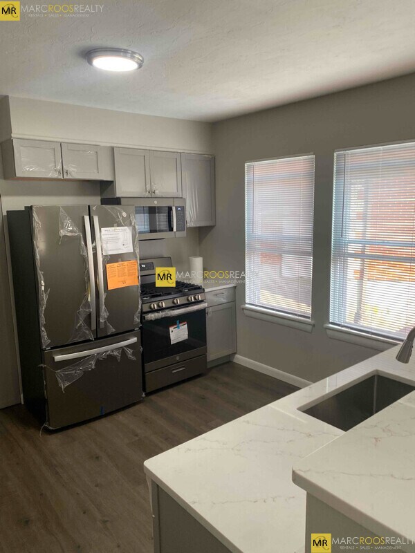 Building Photo - 1 Fountain St