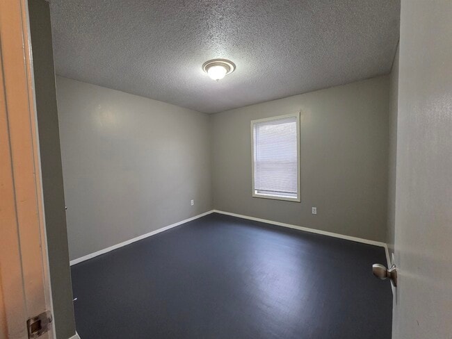 Building Photo - 4417 Don St