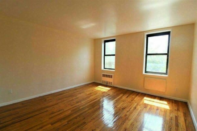 Building Photo - 1 bedroom in BRONX NY 10463