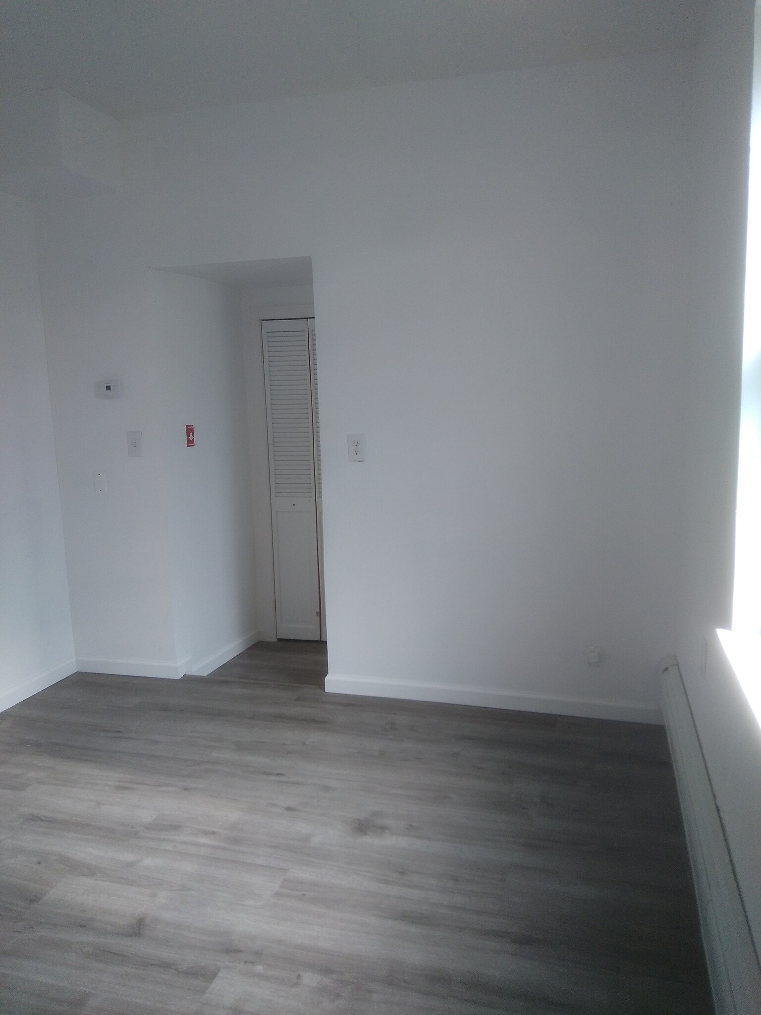 bedroom - 32 Bay Ave