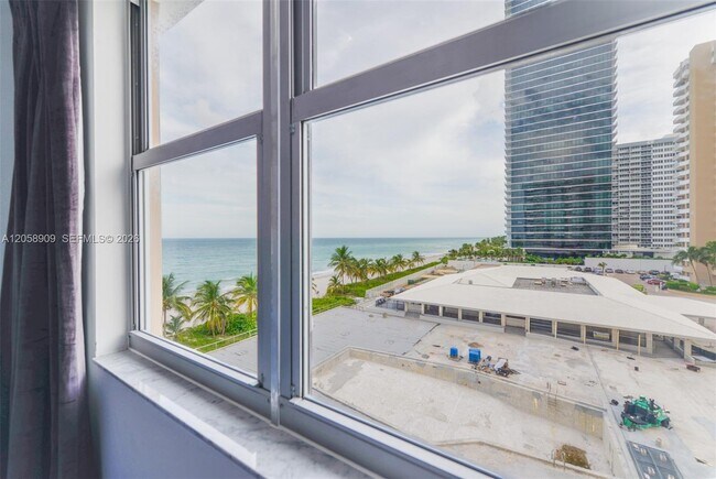 Building Photo - 1950 S Ocean Dr