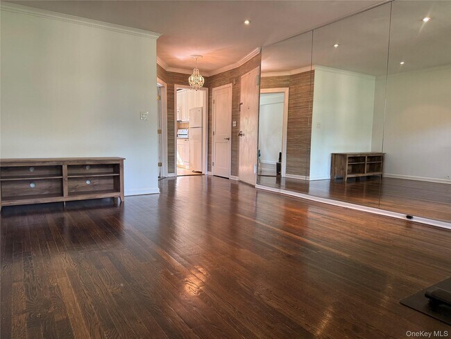 Building Photo - 103 Wiltshire Rd