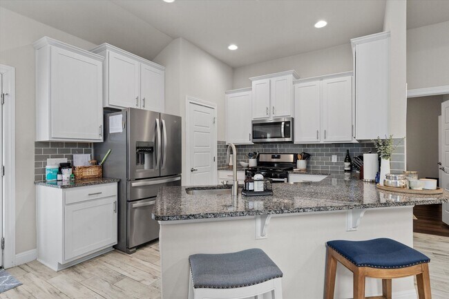 Building Photo - 127 Thelonious Dr