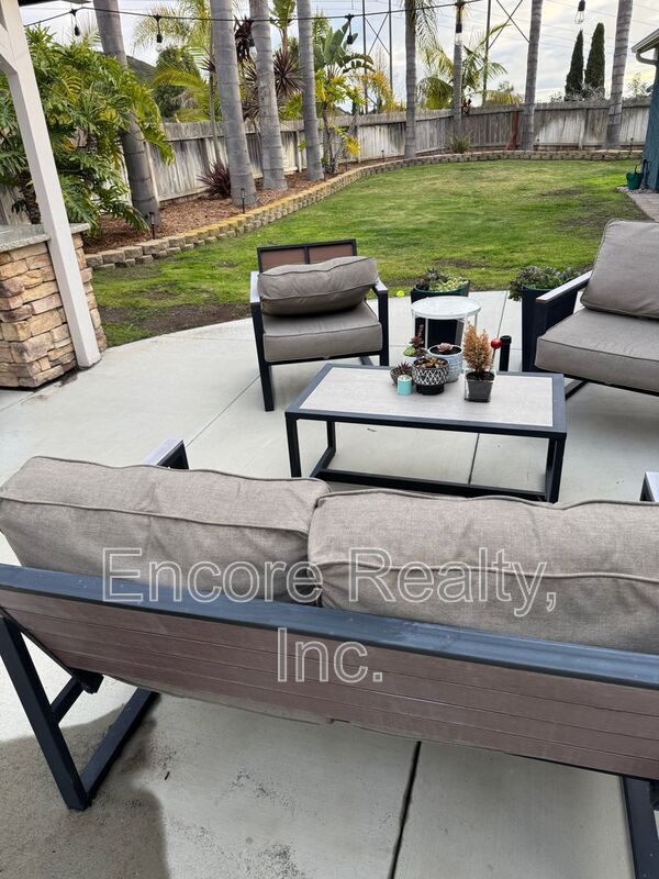 Building Photo - 3654 Azure Lado Dr