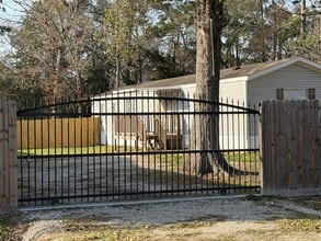 Building Photo - 31029 Sweetbriar Ln