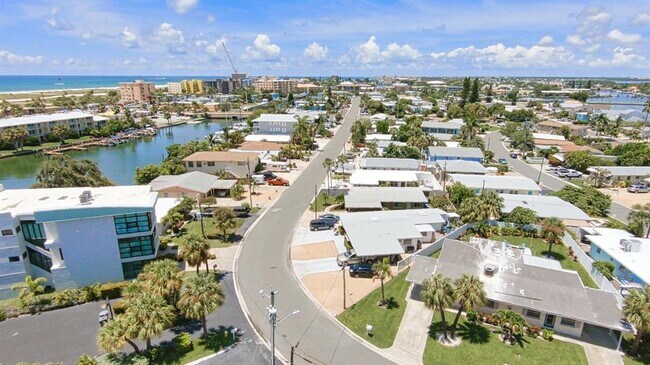 Building Photo - 125 110th Ave