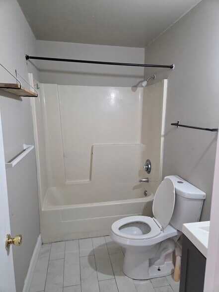 Building Photo - 37 Greenwich Ave