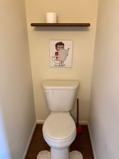 Main Level Powder Room - 2204 Mallard Landing Dr