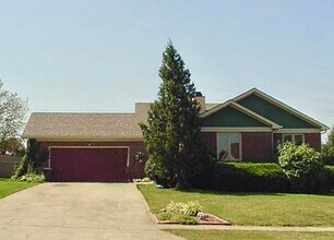 Building Photo - 500 Orchard Dr