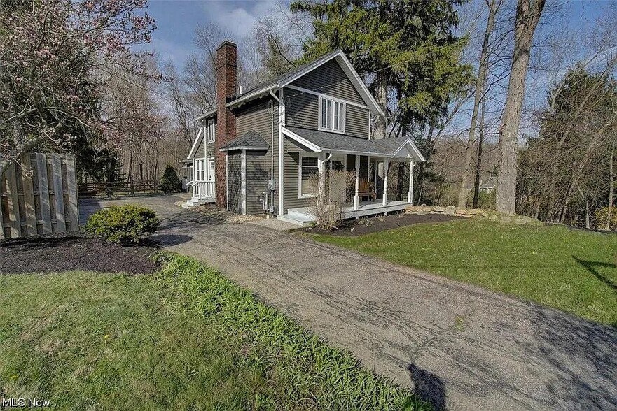 Building Photo - 343 E Garfield Rd