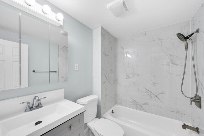 Building Photo - 217 50th St