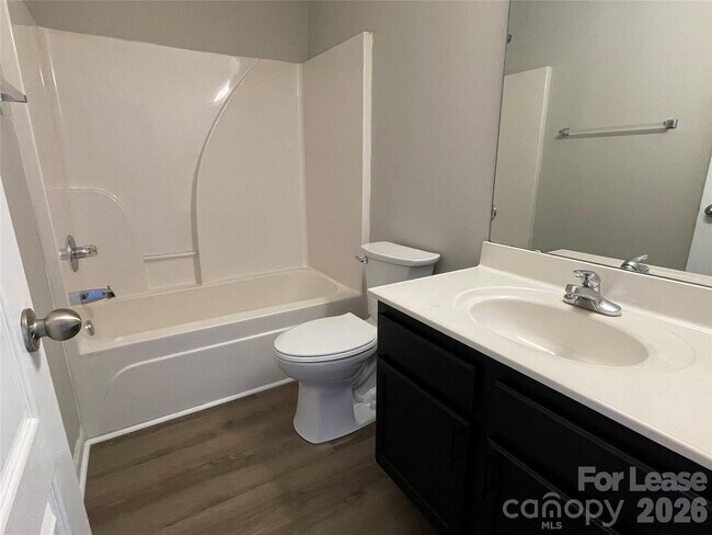 Building Photo - 3129 Nevin Pl Dr