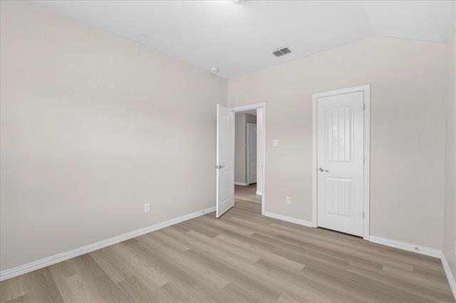 Building Photo - 710 Woodcrest Dr