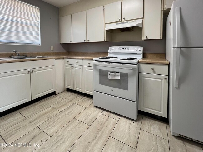 Building Photo - 1130 Woodruff Ave