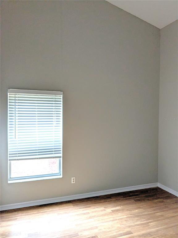 Building Photo - 1040 Cherry Valley Way