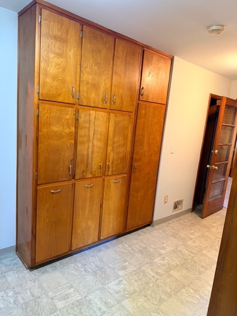 Building Photo - 6718 Twin Brooks Dr