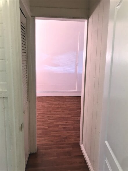 Building Photo - 2531 Ridge Rd