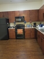 Building Photo - 506 Treyson Ln
