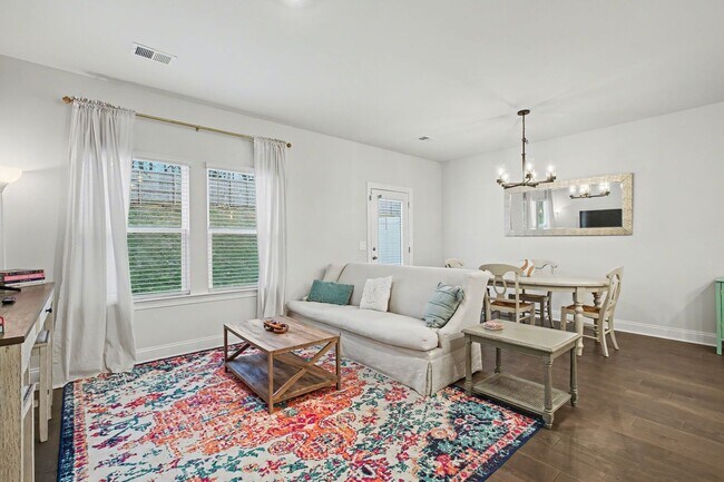 Building Photo - 3 BED 2.5 BATH TOWNHOME ON THE WEST SIDE OF LEBANON!