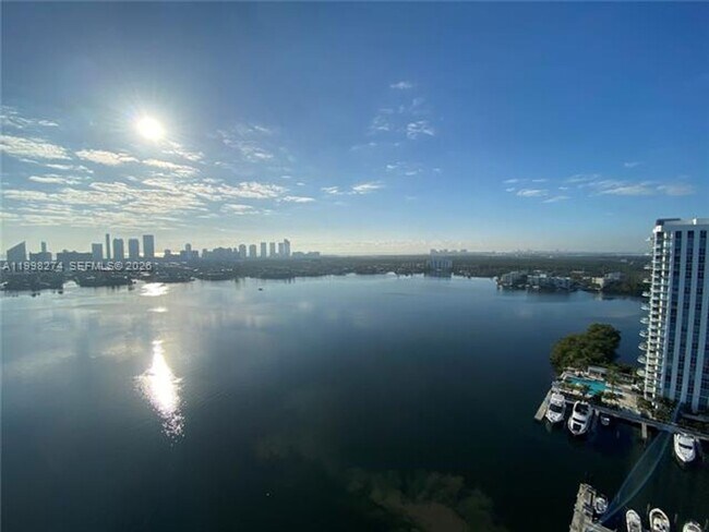 Building Photo - 17301 Biscayne Blvd