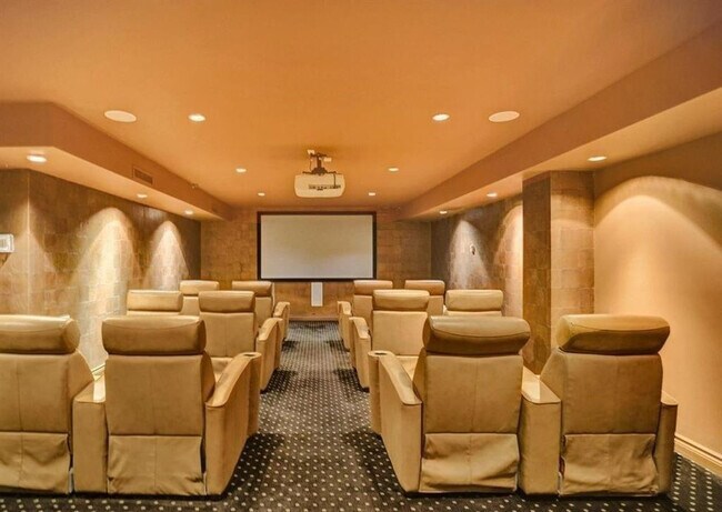 Building Photo - 19707 Turnberry Way