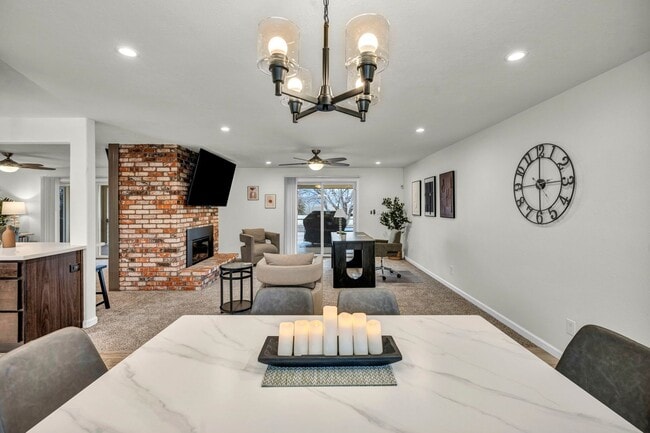 Building Photo - FULLY FURNISHED MOUNTAIN VIEW RETREAT with HOT TUB, RV PARKING & NO HOA