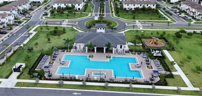 Building Photo - 23517 SW 129th Ave